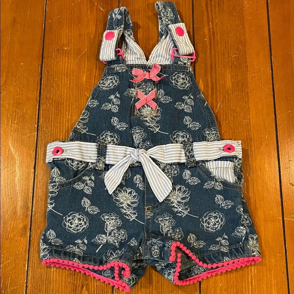 Girls Floral Print Denim Short Overalls W/Pink Trim i Bow Accents 18 Months EUC